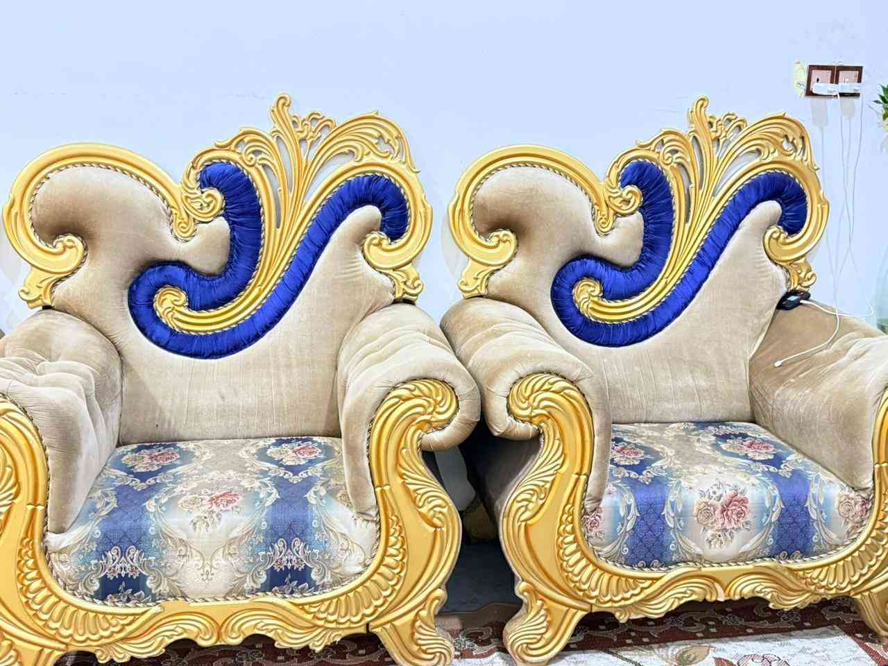 السلام عليكم تخم استعمال قليل ب 550 وبي مجال قليل ومكينه خياطه نقصها بس ابره والبرغي مال الابره ب 150 وبيها مجال‏‪0771 517 9226‬‏ مكاني الفلاحيه
