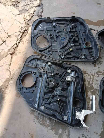 السلام عليكم ورحمة الله وبركاته 

يوجد لدينا مكائن جام توسان من2016_2020

اصلي تفصيح جديد تخم كامل 

يوجد لدينا انواع زجاج السيارات الحديثة 

تصليح مكائن الجام وتصليح الجام بطريقة نوڤس 

تبديل الجام المضلل مع ضمان العمل 

العنوان/ بغداد الجديدة --الحي الصناعي 

للاستفسار الاتصال -واتساب  ☎️  ***********
