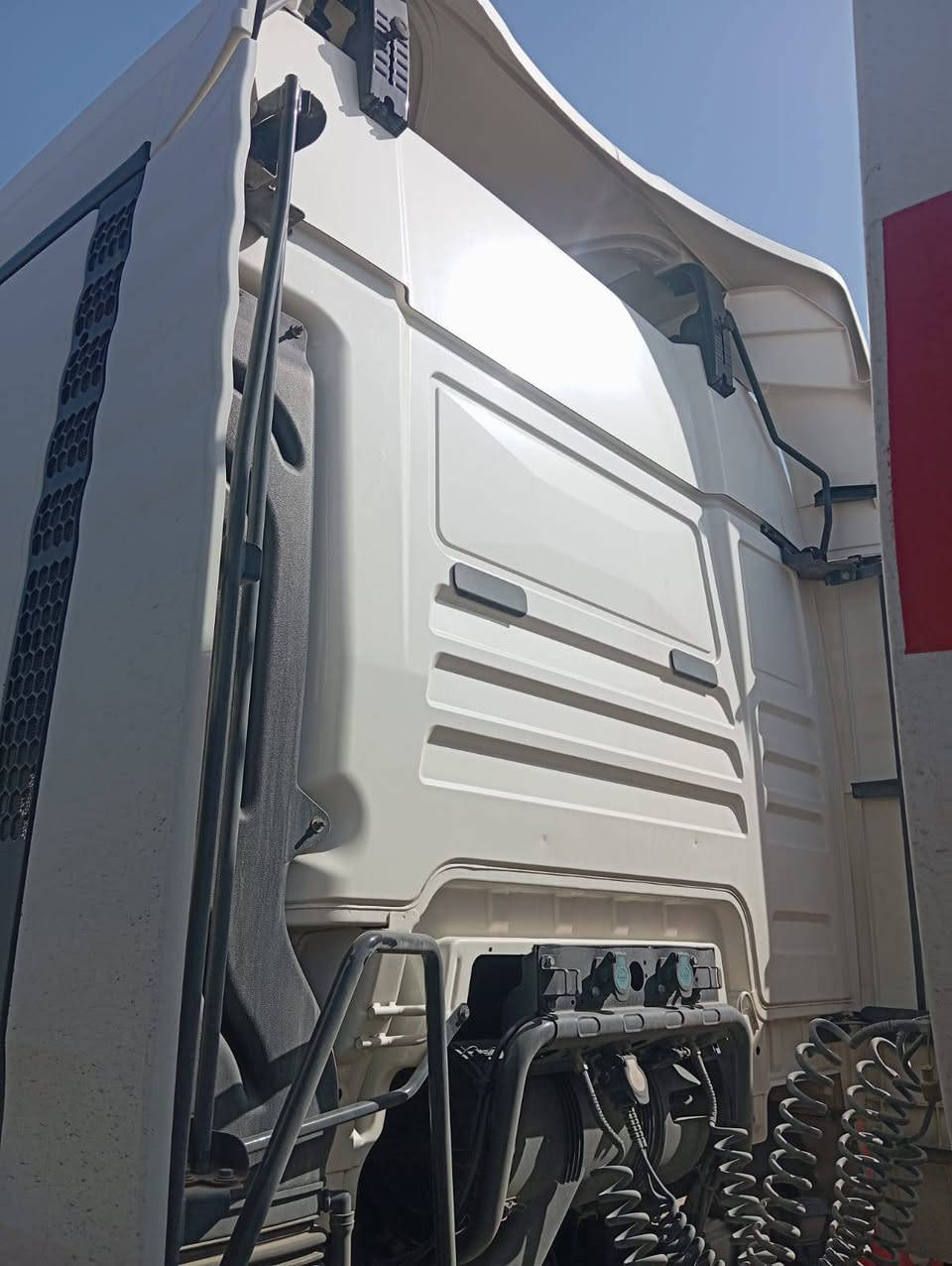 للبيع مان 2016 فول مواصفات ذرعه طوناج جديد سعر 300 وبي مجال بيع سريع ***********
