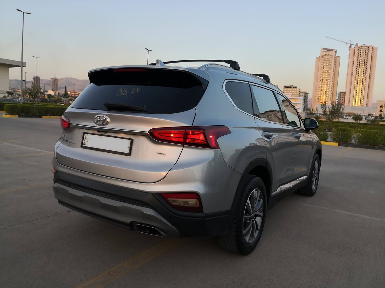 سنتافيا ٢٠٢٠ رقم سلیمانی فول مواصفات دفع رباعي.بدون ارباك.سیارە نضيفه ماشی 32.. س 220$... ***********
