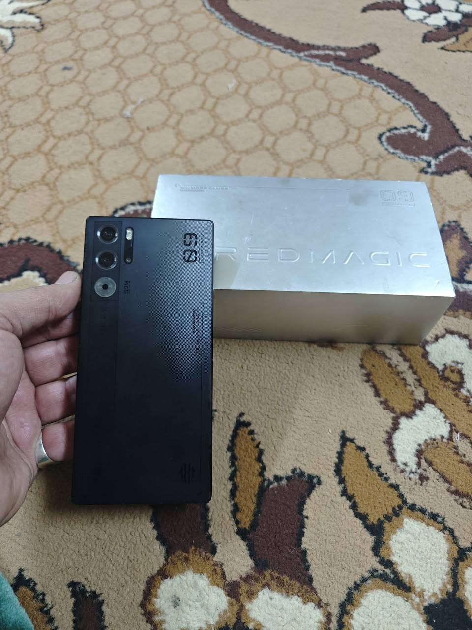 السلام عليكم ريدماجك 9بروذاكره 256+12كيكا رام داخلي بطاريه 6500 عملاق ووحش الالعاب بوبجي 120فريم وبقيه الالعاب اعلاى دقه شرط سعره 500 الف وهذا رقمي غير متواجد ع فيس*********** بي واتساب
