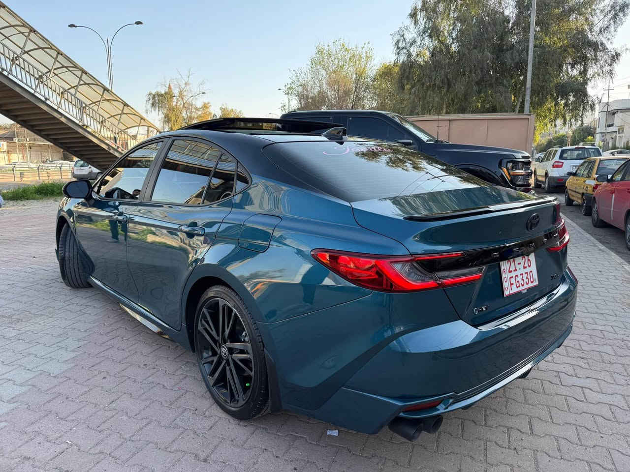 كامري 2025 XSE فول فول مواصفات 
لون مميز فيروزي 🔥 دخول جديد كاتي 👍🏻 بدون رقم تترقم 
شمالي حسب الرغبة مـدة الترقيم 90 يـوم من تاريخ الشـراء
المواصفات فول بانوراما وسقف أسـود وتكم سـود وداتا شـو
وكشنات جلـد بالكامـل وتدفئة وتبريد كشنات وفـول كهربـاء 
السايق والسكن وتبريد قطعتين وشاحن موبايل لاسلكي وفول تحكـم ستريـن خياط وتـدفئة ستيـرن وشفتات كيـر بالسترين وعداد الكترونـي بالكامـل وتشغيل عـن بعد و3 أنظمة قيــادة وأوتوهولـد وهاندبريـك دكمـة ورادار أمامــي وتحديـد مسـار ونظام النقطة العمياء بالمــري الجانبية ورادار وكامـرة خلفية وشاشة جبيرة ونظام GPS لايــت LED دبل عدسة ولـد نهاري وبلاجكتور تفاعلي ودوسات ترحيب نيكل ليد وبـك لايـت فـول ليد ويل 19 تخم تاير بلادي شركة وباقي المواصفات المعروفة

🔹 الحادث : دعامية وجاملغ السايق فقط بدون أرباك 
🔸 رقم الشاصي : 4T1DAACK0SU067030
🔹 السعر : 275$ 🔥 وبيهه مجال 
🔸 العنوان : كركوك *********** - *********** كركوك, العراق
