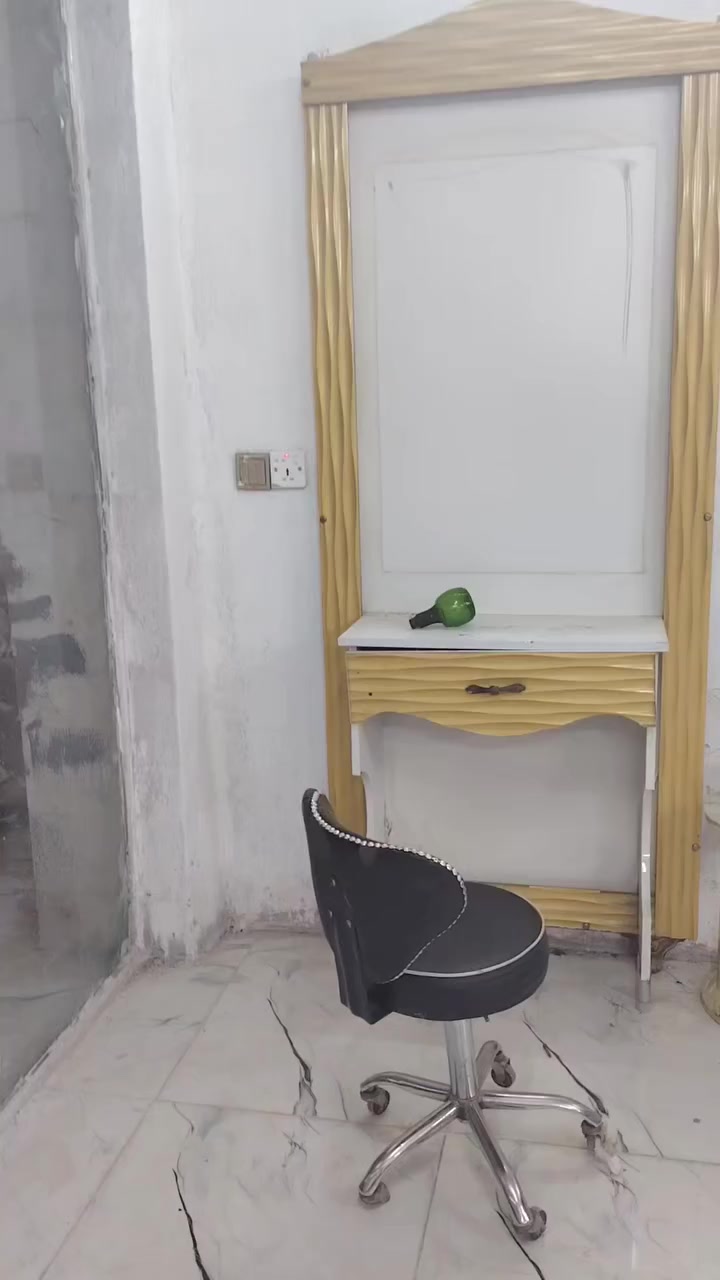 السلام عليكم ورحمة الله وبركاته من رخصه الادمن غراض حلاقه للبيع 
***********
