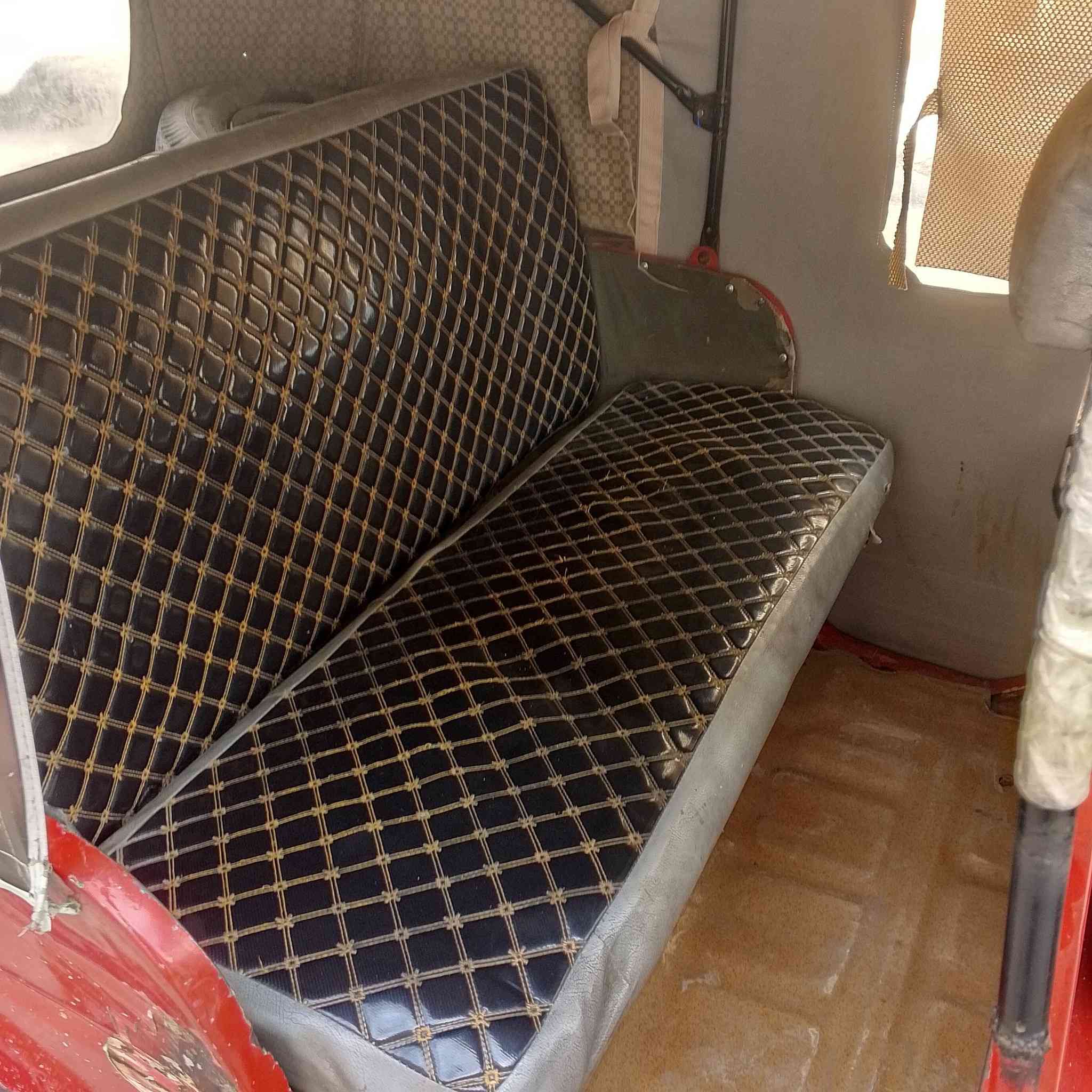 يالله السلام عليكم ورحمة الله وبركاته تكتك 18مكينه مال عشرين إعدامه عامه مسويلها مرتبه من كولشي بيها ظربه زغيره  تجفين جديد تخم تاير كهربايات كولها شغله مكينه خرسه بس كابريترها تعبان يراد تبدأ كابريتر واورها سحب ظاعن الأوراق وسحبتلها وراق اتكفلها حلال وحرام وشرعيات سعرها تلاثه وربع وبيها مجال مكاني بغداد البلديات أي ستفسار هاذ رقمي ***********
