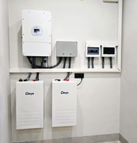18 لوح 615W • انفيرتر Deye 12kW • بطاريتين ليثيوم 16kW