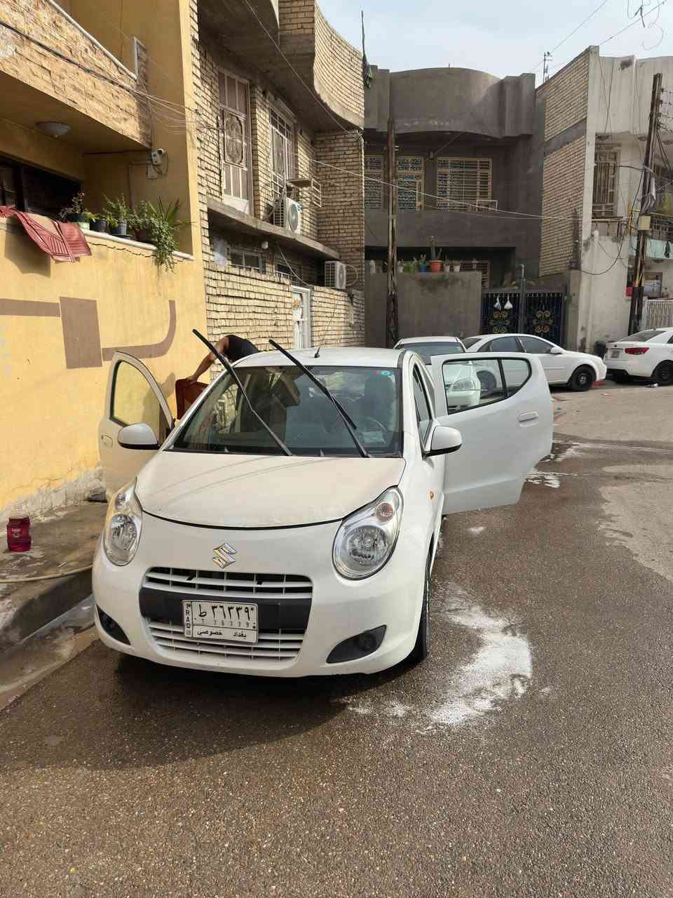 للبيع سوزوكي سيليرو 2014 

محرك ٣ سلندر 

سيارة كير مكينة نظيفات السيارة مكفولة عدى طخة بالجاملغ الايمن وراجع بارد ومكحل 

السيارة نظيفة تايرات جدد دسكات امامي خلفي جدد راديتر جديد كل الجوينات جدد وصدرها جديد 
تبريدها يخبل
وصرف بانزين ماكو ابداً 

السعر 60 

الرقم *********** واتساب او اتصال فقط
بغداد بلديات
