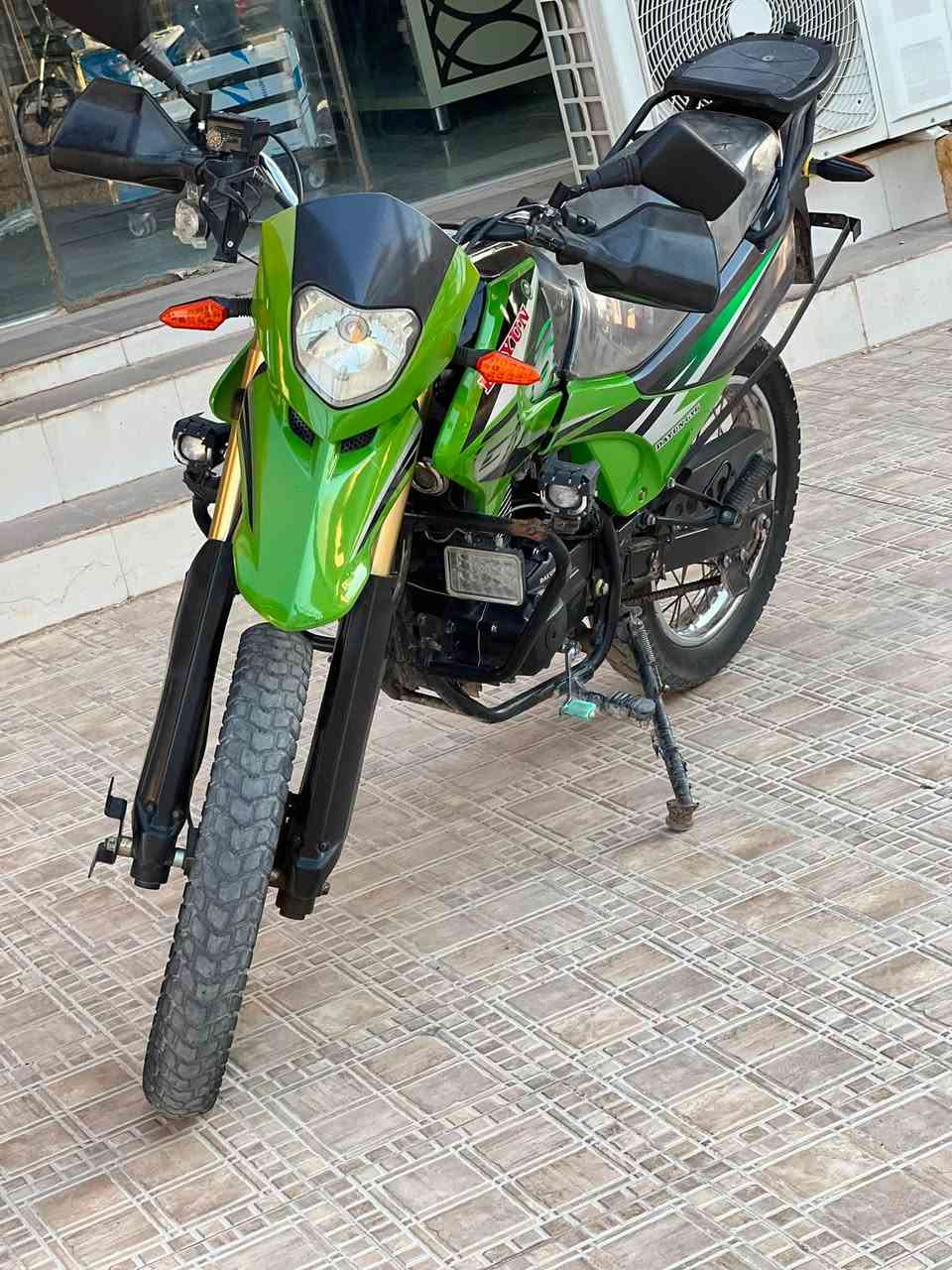 قفاز صيني موديل عشرين مكفول كفاله عامه الدراجه حيل جديده وارقام وسنويه  السعر بواحد و ٥٠٠ وبي مجال للطيبين المكان واسط قضاء بدره  رقم الهاتف ***********
