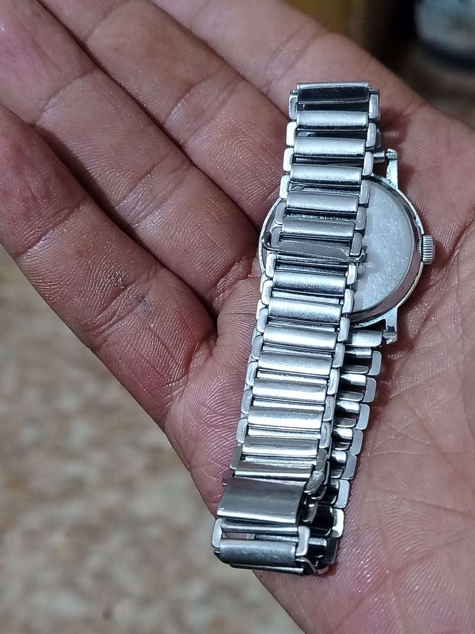 للبيع ساعه للبيع شرط سويسري تكويك نضافه تامه توصيل اي مكان


**إذا كنت صاحب هذا الإعلان وتريد حذفه لأي سبب، رجاءا أرسل رسالة إلى الدعم الفني**