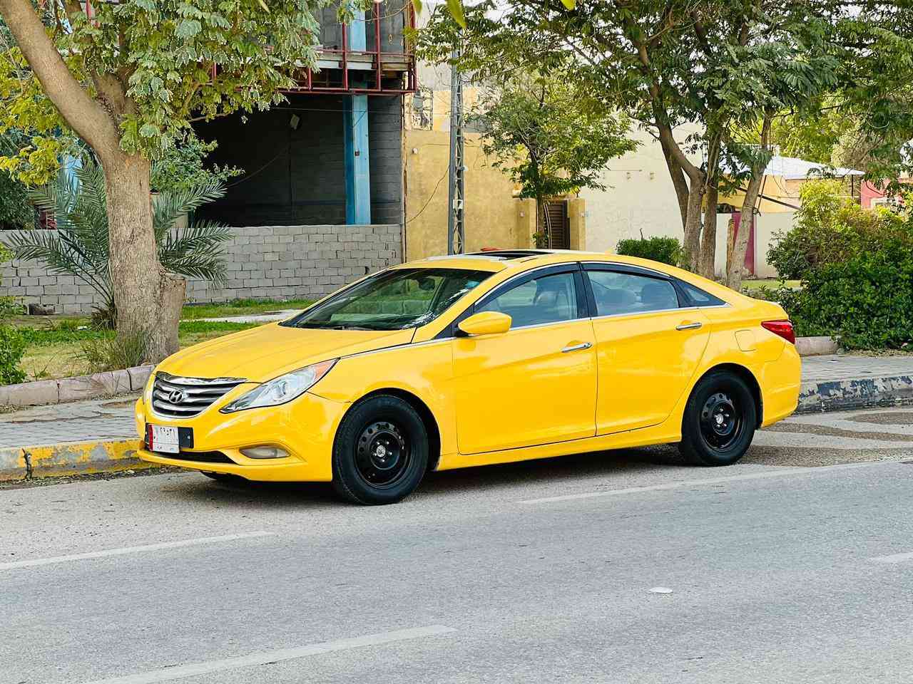 سوناتا مديل 2011 سعر 96قابل للتفاوض الأستفسار اتصل ***********وراد أمريكي كفاله من الحادث مواصفات فول واحد على واحد فتحه سقف بصمه تشغيل بصمه أبواب شاشه كبيره كامره خلفيه كشنات جلد كهربائي اشاير مري كهربائي قطعتين تبريد حساسات امامي وخلفي مثبت سرعه مكينه وكير مكفولات حداديه جديده تخم تاير تبريد تدفئه شغال رقم بابل إنكليزي مشروع وطني سنويه ل 30 خطها كربلاء/بغداد مصفره هيئه وغرامات 
مكان سياره كربلاء
