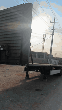 السلام عليكم 
2017 للبيع كفاله عامه رقم أربيل باسمي تحويل ثاني يوم
ماشيه 800 ألف بس
عربانه كرونا فول تخم تاير +بريك + كهرباء
جبتها من أربيل شهر الخامس دبلو ما لاغيه لحد الآن 
السعر 415 ورقه بيها مجال 
ملاحضه العربانه جادر مفصخها فلات وجادرها موجود 
رقم الهاتف  ***********
مكان بصره الدير
