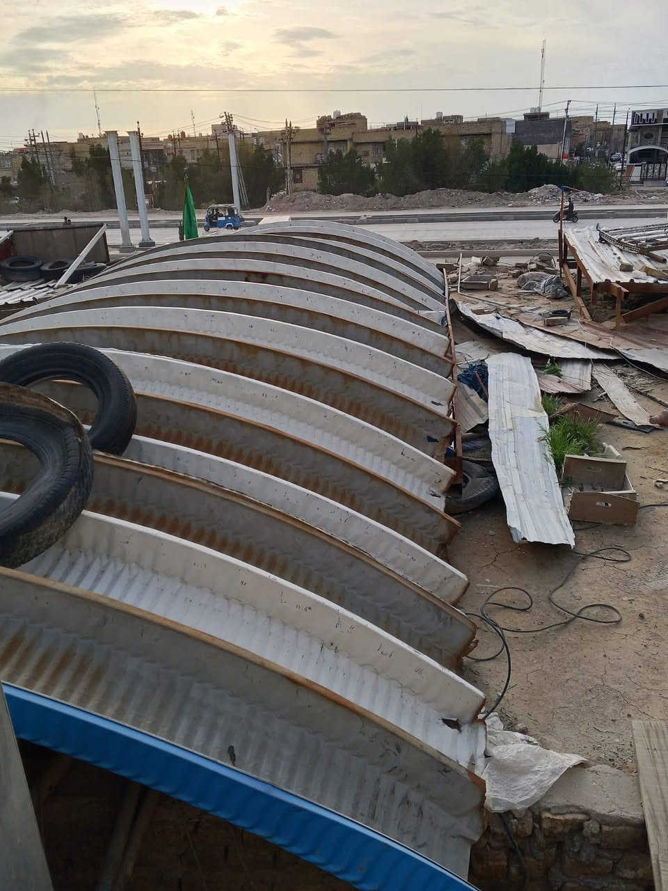 سلام عليكم سقيفة كالبسان قطعتين 5×5 السعر 750وبيها مجال قليل العنوان ناصرية مركز الرقم ***********
