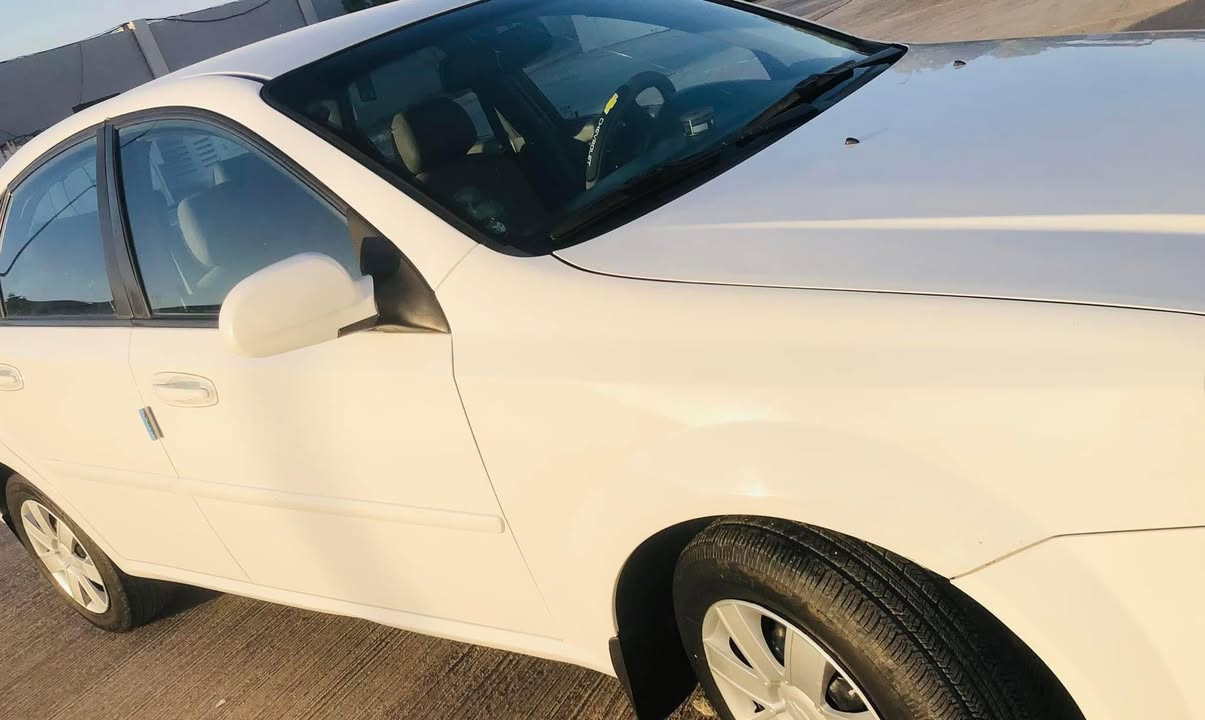 رقم ديالى إنكليزي جديد

السيارة نظيفة جداً
بدون أي صبغ
بيها فقط مكانات باردة ورصعات خفيفة

 الكير كفاله المحرّك جديد
الصدر الأمامي والخلفي GM وكالة
تايرات جديدة

📌 السنوية جديدة وهزه وتنتهي شهر 5
💰 السعر: 83
📍 مكان السيارة: بغداد – الكرادة، شارع 62
واتساب  فقط 
***********
