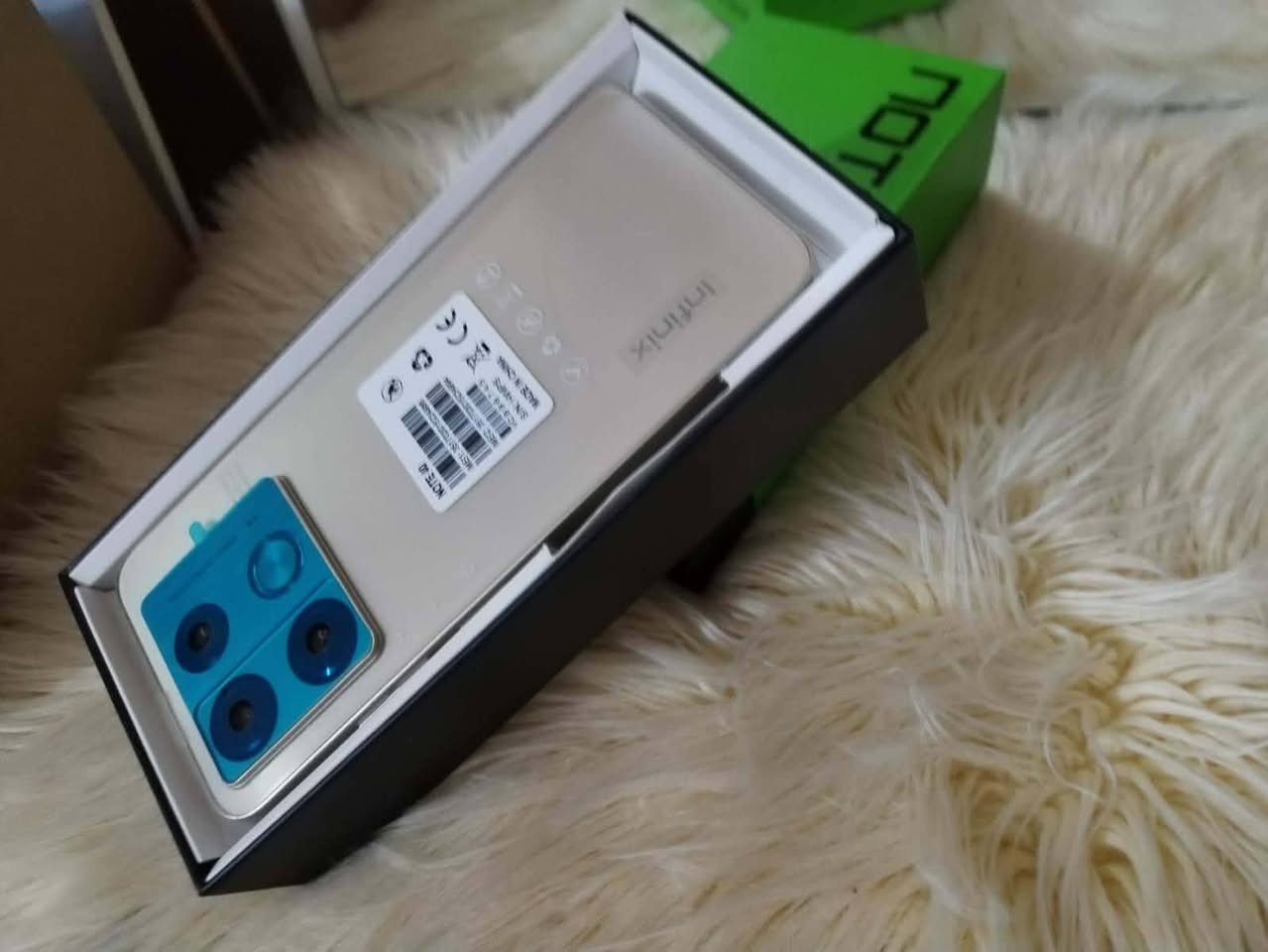 هوت 40 باب ثاني ذاكره 256 
جديد مامستخدم السعر 90الف قفل


**إذا كنت صاحب هذا الإعلان وتريد حذفه لأي سبب، رجاءا أرسل رسالة إلى الدعم الفني**