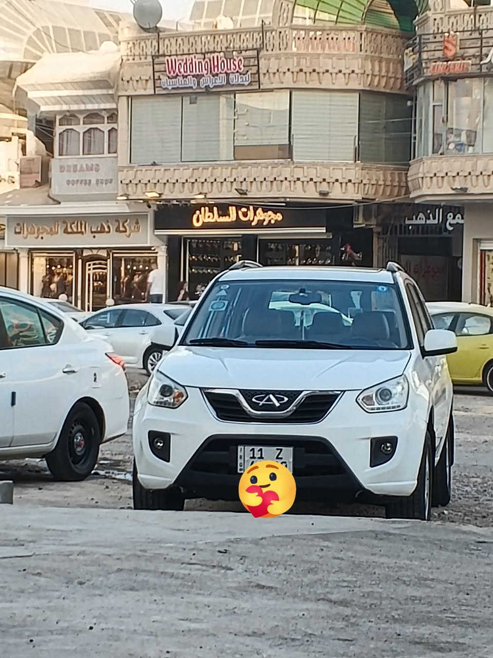 سلام عليكم
شيري تيكو 2013
محرك 1800 مكفول 
كير كهربائي مكفول 
تبريد بشرط 
ماشيه 95
سياره احلا من صور  حلوه  ونضيفه وما متعوبه والعافيه على لياخذه 
بيه شبرين صبغ بين لبابين  سايق 
لباقي كفاله من صبغ أو خياس 
*********** للاستفسار
