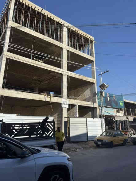 سلام عليكم نجار متفرغ حالين من بغداد شغل درجة اولة التزام بل موعد اهم شي شغل نضيف وسريع درجة اولة اي ستفسار التصال عل رقم ***********
