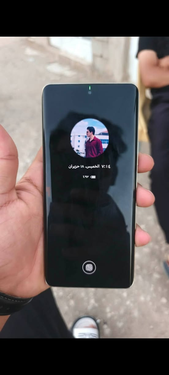 سلام عليكم HONORX9B 5G
ذاكره 256رام 12النسخه العالميه جهاز نضيف بمعنى الكلمه بي فقط خط الاصفر موضح بالصورة سعره 165وبي مجال حگ جيه مكاني بابل 
رقمي ***********
