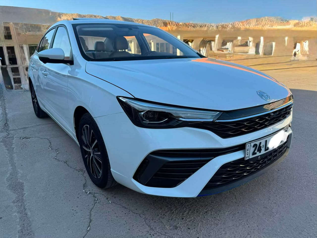 بسم الله الرحمان الرحيم
***********
MG5 2025 ظمان شريكه ليكزيري فول موسفات
محرك مرغوب 
موسفات 
بصمه
كوشنات جلد +كهربايي
لايتات زينون
سلايد
٥ كاميرات
تبريد مركزي
شاشه لمس
حساس
داخل كريمي
ويل كروم
رقم دهوك سنوي جديد
مكان سياره دهوك
سعر سياره( ١٢٠ ورقه )  فقط
