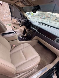 اسلام عليكم شوفرليت تاهو أدوات  نضافه فول  كص قماره دخول جديد الموديل:...