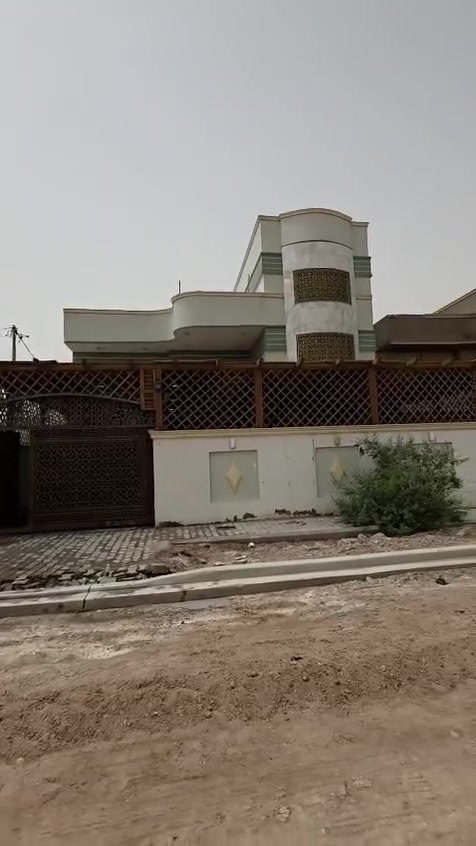 سلام عليكم 
اليوم جبناكم فله كلش مرتبه وحلوه 
طابو ملك صرف عرصه 
تابع المقطع وشوف تفاصيل 
السعر  590مليون 
الموقع ابو الخصيب مدينت الاندلس 
الاستفسار علارقم ***********
