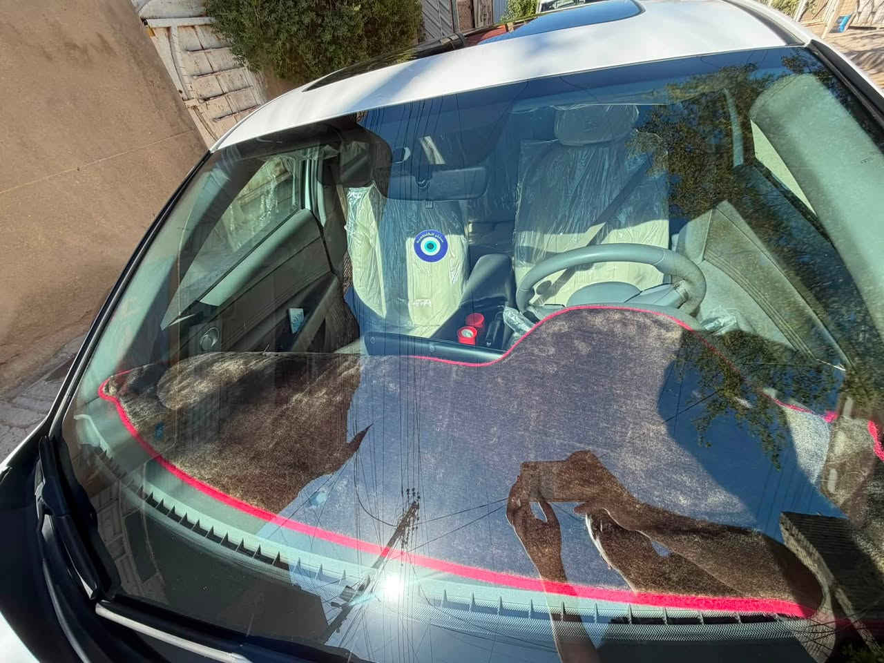 السلام عليكم النترا 2021 خليجي فول مواصفات
المسافة المقطوعة : (54)الف km

حجم المحرك: (2000) دوش 

اللون : ابيض 

الإضافات :  

شاشه دجيتل متصله بالكامل 

بصمة تشغيل 

بصمة ابواب  

تشغيل عن بعد

حساسات امامية وخلفيه

تحديد مسرب | : | 

مدخلين شحن واوكس 

تبريد بيانو منفصل 

تشغيل عن بعد ☝🏻

دشبول لد بلادي الوان ​👈🏻

تبريد كراسي خلفية🧊

إضاءة LED💡

ويل كب 

شاشة تحكم لمس

اندرويد اوتو

ابل كار بلاي

خرائط 

دخول ذكي

كاميرا خلفية

160 $بيها مجال بسيط 

مكان السياره بغداد الكرخ /الغزاليه
رقم الهاتف ‭***********‬
