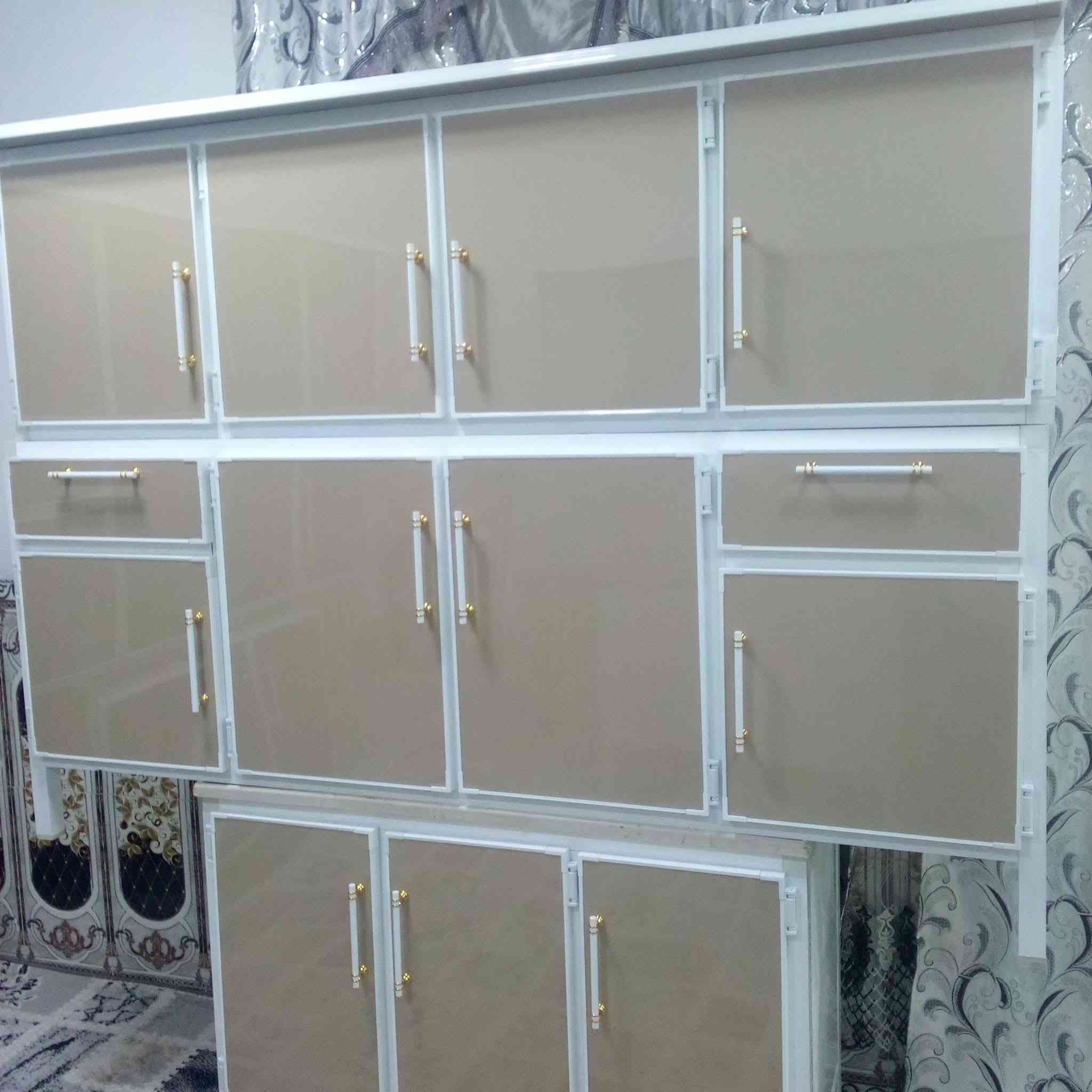 السلام عليكم تم وصول أنواع الكاونترات  نوع بنل بشرط توصا طول مترين مع سنك مرمر العنوان بعقوبة صناعه الثالثه عل عثمانيه ***********
