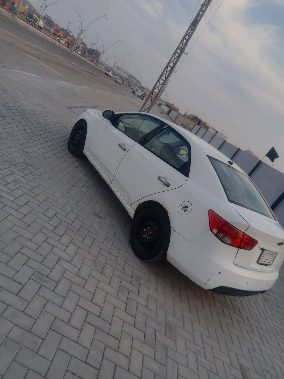 سلام عليكم سياره مديل سيراتو 2012 مكفوله ضربه وتبديل حداديه تخم تاير سنويه منتهيه ب2022 مكينه بيه خيط تبخير مكينته 2000 سياره خليجيه الرقم الهاتف *********** السعر 70 مكلف بل النشر
