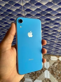 آيفون XR • ذاكرة ٦٤ • يحتاج تصليح