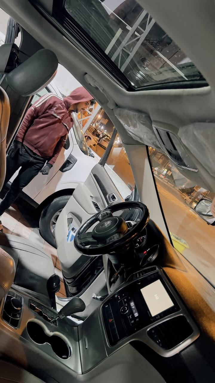 جيب لاريدو 2011 خليجي لمتد ١/١ فول مواصفات
لسياره فول مواصفات للاخير كهربائياتها على وضع الشركه نص جاملغ مرشوش فقط والباقي كفاله سياره فول مواصفات بونراما فتحة سقف بصمه فوووووول للاخير 
السعر ١٧٥ بي مجال حق جيتك 
*********** العنوان الانبار - الفلوجة واهلا وسهلا بيكم
