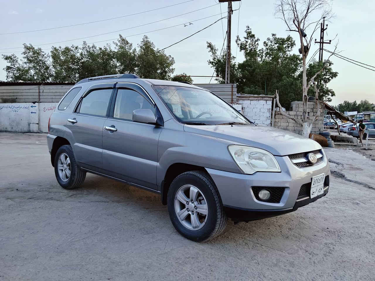 يالله 2009مكفولة من الضربة فقط قطعة وحدة صبغ جراد  مكينة وكير مامفتوحة حدادية وتخم تايرجدد رقم اربيل بسمي تحويل مباشر *********** السعر 97 وبي مجال مكان كربلاء الحسينية
