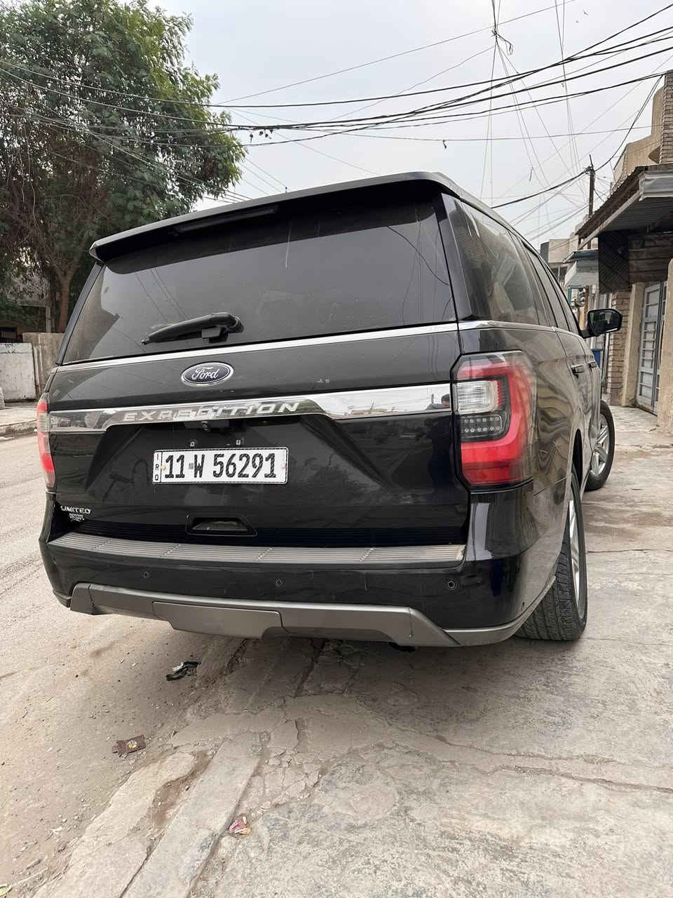 فورد اكسبدشن للبيع موديل 2018 فول مواصفات للخير فئة البرستيج اعلى من البلاتنيوم رقم بغداد السيارة اكلين تايتل بيهة قطعة وحدة بس تعديل و صبغ بدون تبديل اي قطعة
 سعر (290)

***********
