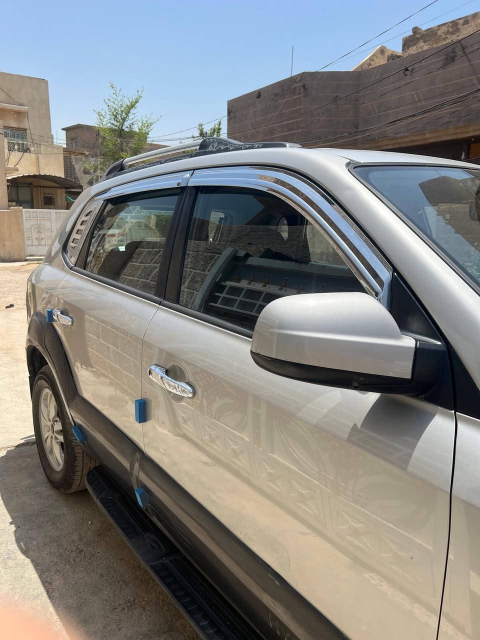 توسان خليجي ٢٠٠٩ رقم بغداد انكليزي سياره بيها ٣ قطع صبغ بدون اي دكه جاكوج كير ٢٠٠٠ كيرومحرك مكفولات تخم تيار صدر امامي وخلفي مكفولات تبريد ثلج سعر ١٠٥ موقعه مدلي ال مراسله ع رقم ***********
