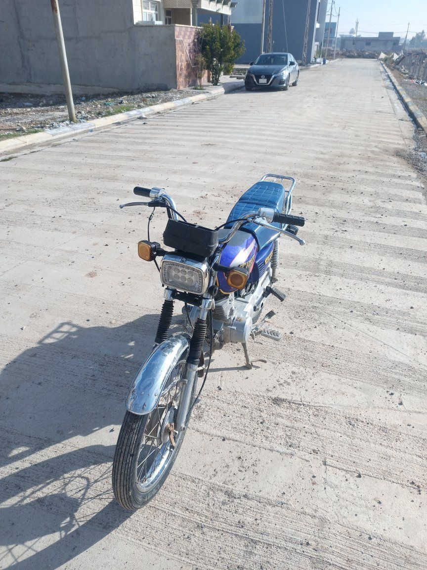 سلام وعليكم. ماطور تايكر  بيه أوراق منفيس       باتري بيه يعوزه ترتيب وايرمنيه وجوزه تشغيل ماطور شقال اول هندر تصل عل رقم وبي وتساب
السعر 350
 ***********
