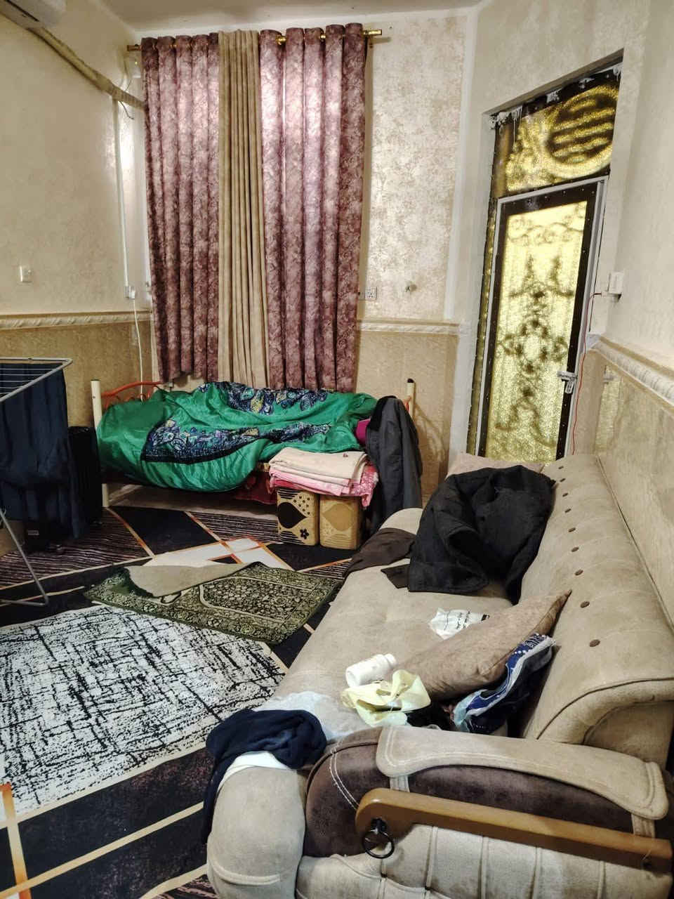 🌹اللهم صل على محمد وعلى آله محمد🌹

🏠#دار سكن للبيع منطقة القشله

🔵 #قريب لجهت السوك مساحه 90م

🟠 #طابو صرف طابقين بناء حديث

🔴 #طابق الأول بي/ غرفه نوم واستقبال
وصاله ومطبخ ومخزن وصحيات داخليه
وخارجيه وطارمه على كبر

🟡 #طابق الثاني بي /غرفه نوم وصاله

🟢 #بناء البيت صب كونكريت بناء حديث

 #للاستفسار عن 💸💸 السعر مراسلة الصفحه🌺🌺
او الاتصال على الرقم 👇👇👇
☎️ *********** يوجد واتساب 📞
☎️*********** يوجد واتساب 📞
☎️*********** يوجد واتساب 📞
🌺مكتب النائل للعقارات الكائن في ام العصافير قرب برج آسيا🥀🥀🥀
