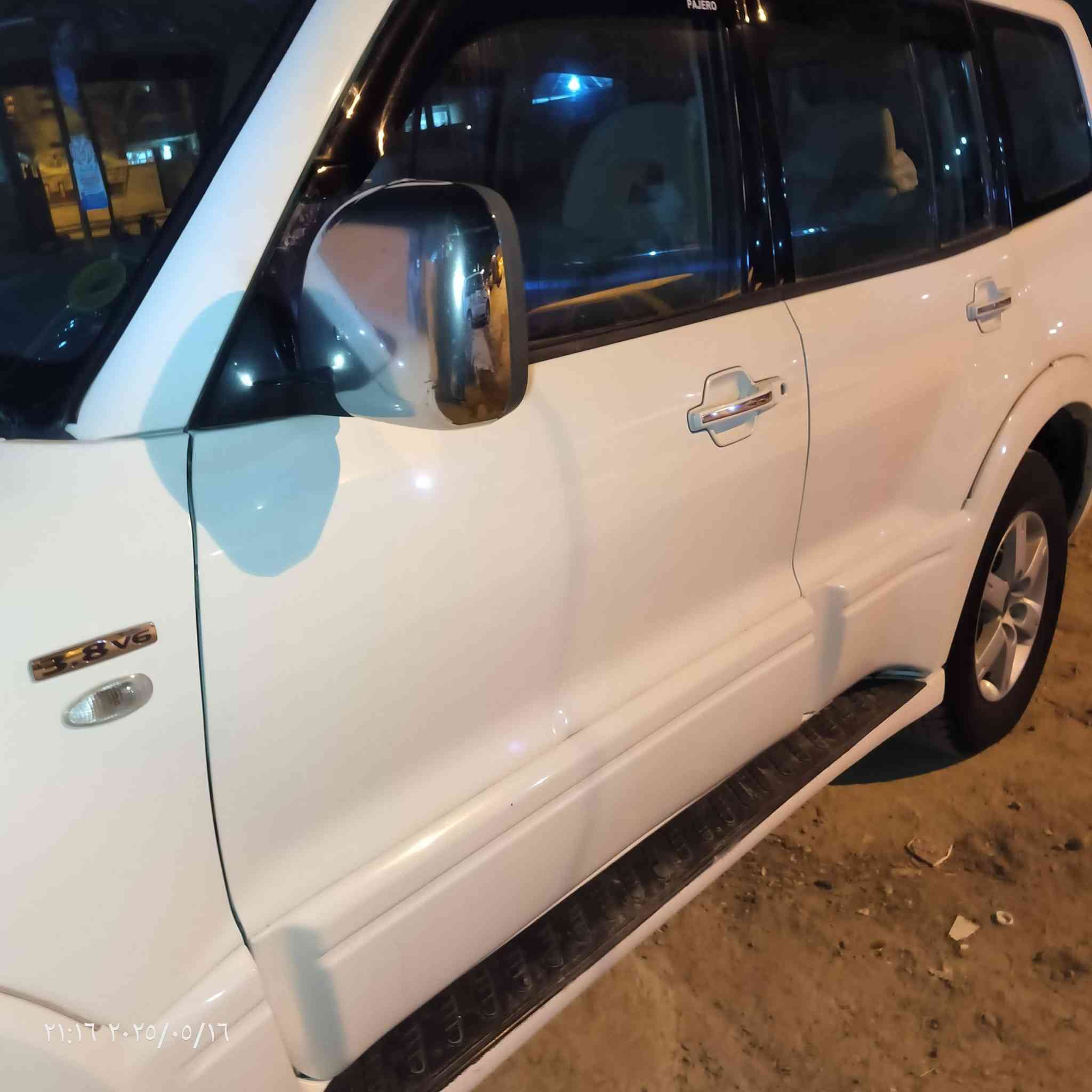 باجيرو ٢٠٠٧ بيها صبغ شبر بالجاملغ الايمن حداديه جديده ومشط جديد رقم بغداد جديد مكانها الديوانيه السعر ٨٥ ورقه‏‪***********‬‏
