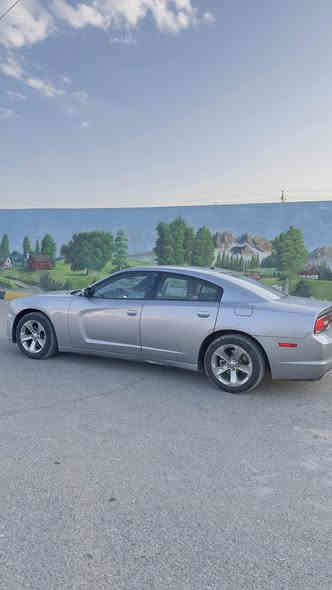 السلام عليكم 
جارجر موديل 2013 سنويه بأسمي مشروع وطني
محرك وگير وأكسن شرط مبدل باب السايق والخلفي مال شركه ومرشوشه صفحه من جيهت باب السايق بدون دواخل وضرر
السعر 160 $ وبه مجال بسيط ماشيه 170 ميل
عنواني الموصل ناحيه ربيعه
*********** اتصال و واتساب
