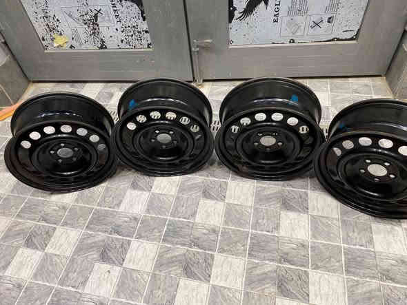 تخم ويل جارجر بوليسي اصلي حجم ١٨جديد كلش السعر ٣٥٠ الف ***********
