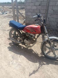 دراجه البيع  شغاله مناسبه 100وبيه مجال الشراي 07839316472