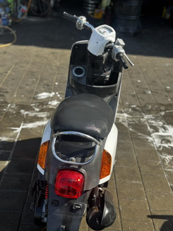 السلام عليكم دراجة بوليس نضيفة  دراجة نضيف شلعة ومعدل موديل 2008  دراجة هندر نكرة من اول هندر 📍مكان مدينة الصدر
***********
