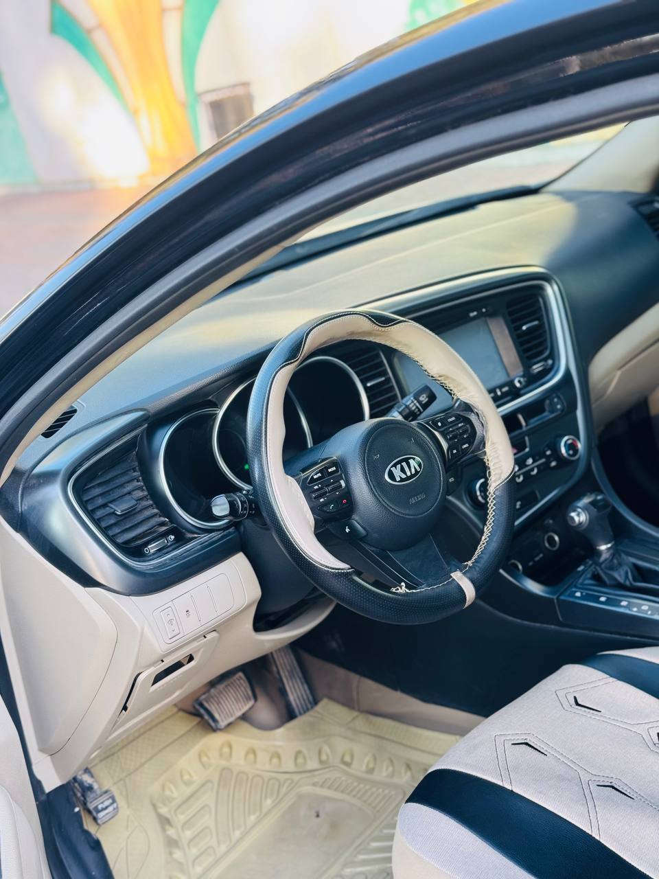 السلام عليكم
اوبتيما 2015 امريكي محرك GDi 2.4 رقم اربيل بأسمي السنوية الشهر 7/ 2027
گير محرك بشرط لا تنقيص ولا تبخير وبدون دوانز شرط
ضررها باب النفر مبدل بلادي والجاملغ امامي جهة النفر صبغ بدون دواخل
البجم كبس والصندق كبس تبريد ثلج كهربائيات كلها كامل اربع اطارات جديدة 
المواصفات
1ـ تحكم ستيرين يمين ويسار
2-نظام ايكو
3-نظام ABS
4-تحديد سرعة كروز
5-كامرة خلفية
6-اشاير بالمرايا
وباقي مواصفات الاوبتيما المعروفه
ماشيه114 وقابل للزيادة

مكان السيارة الموصل /حي التعليم
السعر 115 وبيها مجال بسيط للطيبين

للمواصله الأتصال او المراسله على الارقام التالية
***********
***********
