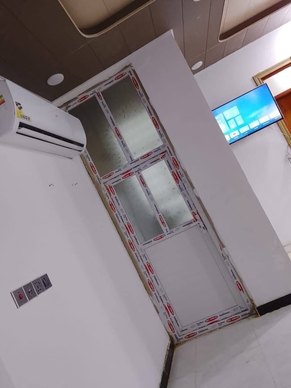 #للبيع_دار_نظام_أقساط_شهرية

المساحة: 125 متر مربع

السند: 25 (طابو زراعي أقرار محكمه)

السعر: 44 مليون دينار عراقي (مع المجال) - البيع مستعجل بسعر النقد

شروط الدفع:

مقدمة: 20 مليون دينار عراقي

قسط شهري: 500 ألف دينار عراقي (قفل)

المواصفات:

غرفتين نوم

صالة مطبخ صحيات عدد 2 استقبال كراج كبير

مكشوفة عدد 2

ماء كهرباء قريب من سوق ومدارس

تبليط ( عرض 10 م)

الموقع:

نجف شارع الصب عمود 317 سوك الحمداني

للتواصل:

***********
