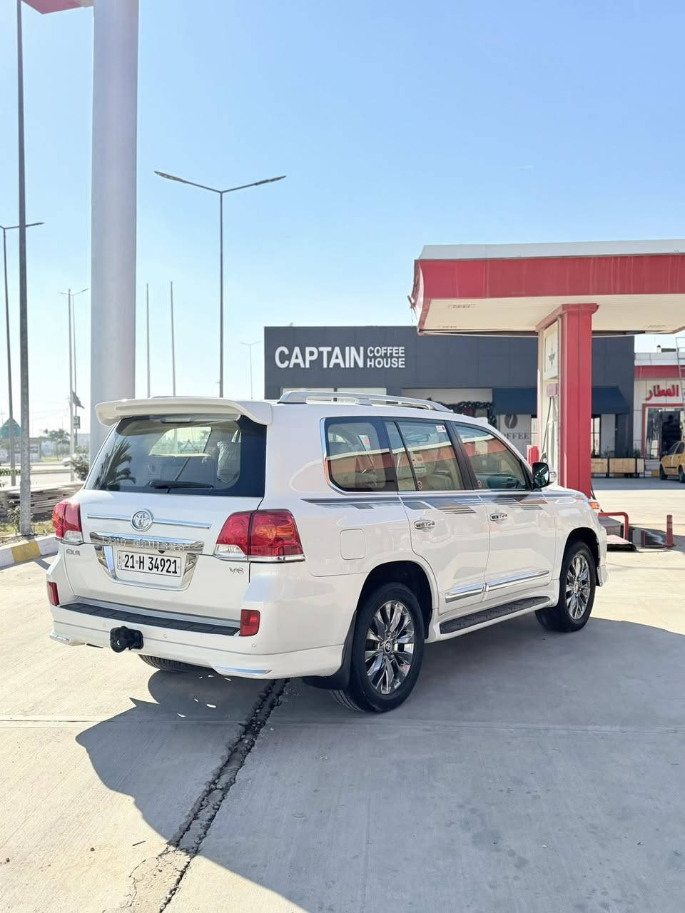 سلام عليكم
تويوتا لاند كروز موديل 2012 مواصفات GXR
بصمة فتحة داخل اصفر كشن جلد كشن كهربائي. تحكم استيرن فورميكا. اربع جامات اوتو. بصمة ابواب كاميره حساس شاش تبريد مركزي ويل كروم بدون صبخ بدون بارد بدون فتح بشرط الفحص  سيارا جاهز بدون اي نقص كير محرك بشرط. اربع طايرات جديد هز رقم ژينكة سنوية جديد 2028 شرط تحويل والغرامات مكانه كركوك  سعر 365$ بيها مجال قليل 
للستفسار ***********
