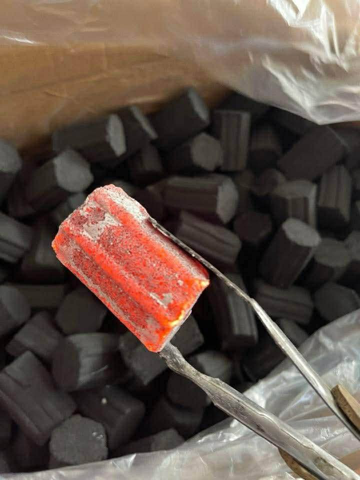 فحمة اندنوسي على الفحص 👍👍
لا ريحة ولا طعم 🥥🥥
رماد قليل اشتعال طويل 🔥🔥
الاسعار يمنه تختلف 💪💪💪💪
اتصال ***********
