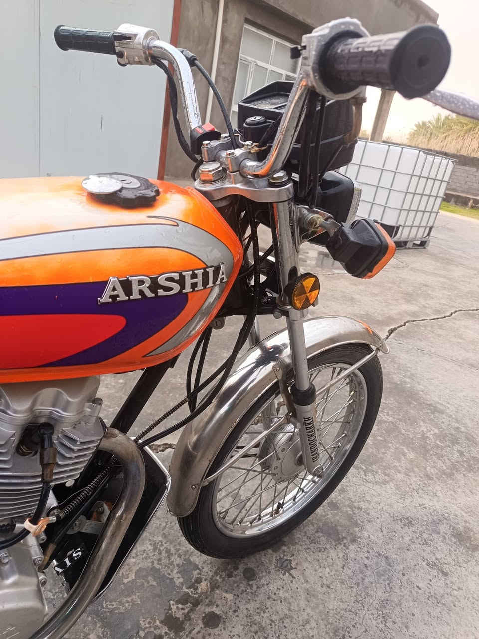 دراجه اربعه كير ارشا للبيع
عنواني كربلاء الحسينيه منطقة عون 
***********
