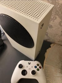 اكس بوكس سيريس اس • الرمادي