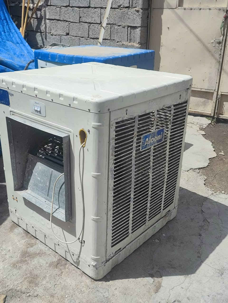مبرده حجم 4 ونص نضيف سرعتين سعر 140 كركوك عروبه الشراي يتصل ***********
