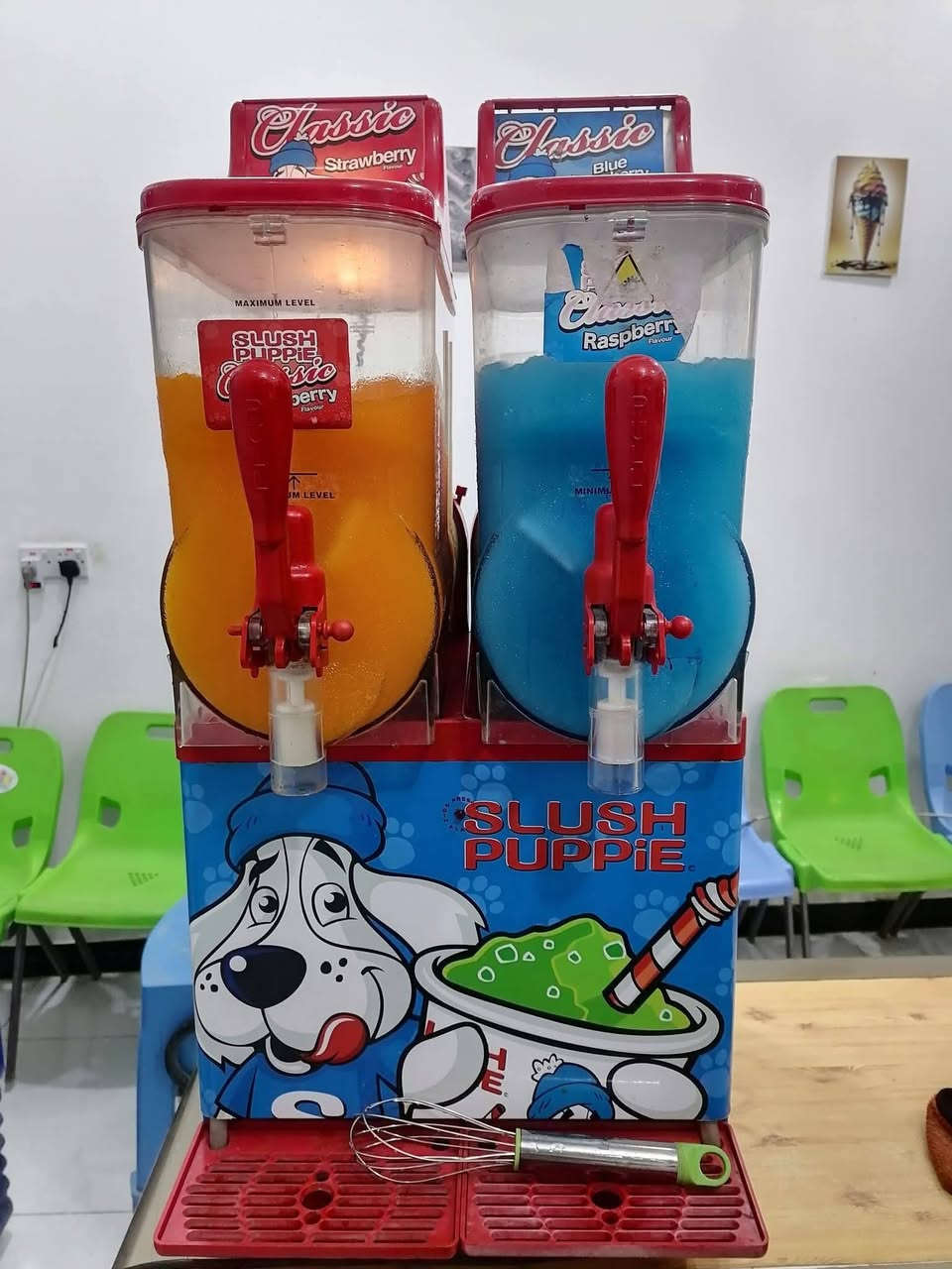 السلام عليكم
محل مرطبات
سوفت صيني ١
ازبري ٢ كب إيطالي و اسباني
مجمده إيطالي سنكل فيز ٦ حوض كبير
دي اس كربجاني ٦ كيلو تبريد ماي
العنوان الناصرية
***********
