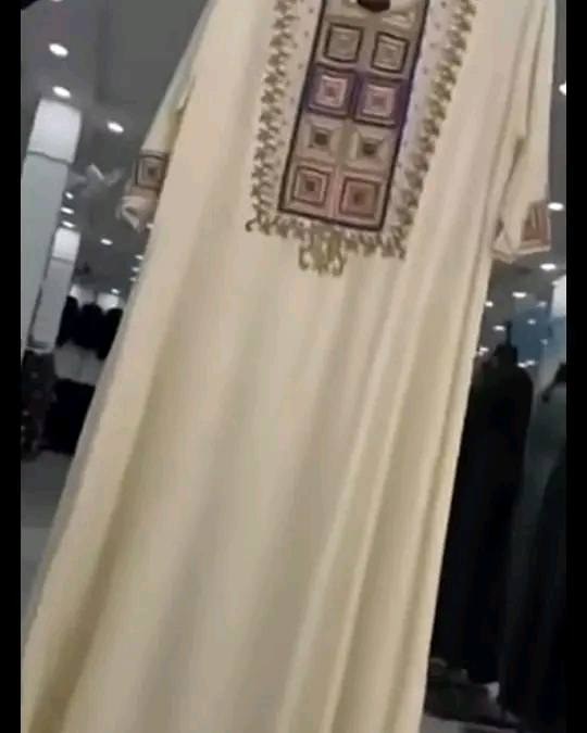 دشاديش نسائيه 
سعر القطعه 13
قطعتين 25
يتوفر قياس خاص كبير


**إذا كنت صاحب هذا الإعلان وتريد حذفه لأي سبب، رجاءا أرسل رسالة إلى الدعم الفني**