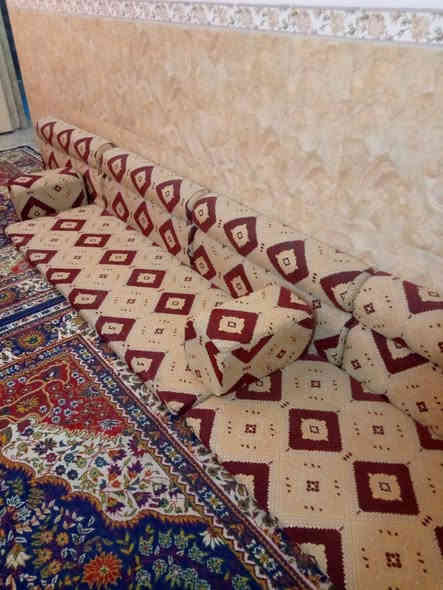 السلام عليكم  جلسه للبيع نضيفه مابيها كل ضرر كامله دواشك 7 + تجوات مكاني كربلاء حي العسكري ***********
