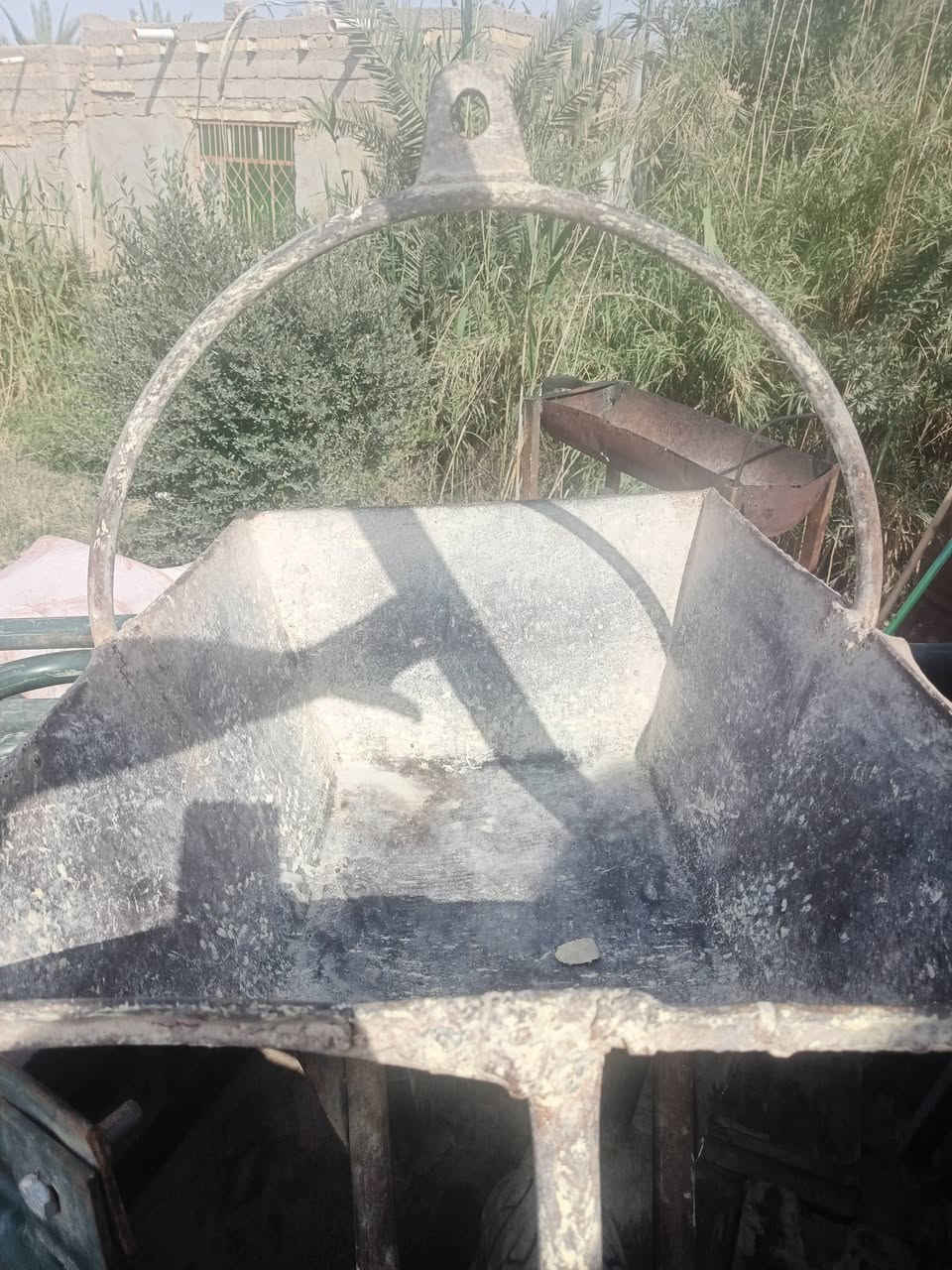 شباب سلام عليكم ونج لبيع كامل طيك ونج لشغل كبل يعني حته براغي وياه لشراي خابرني وانه  ***********
