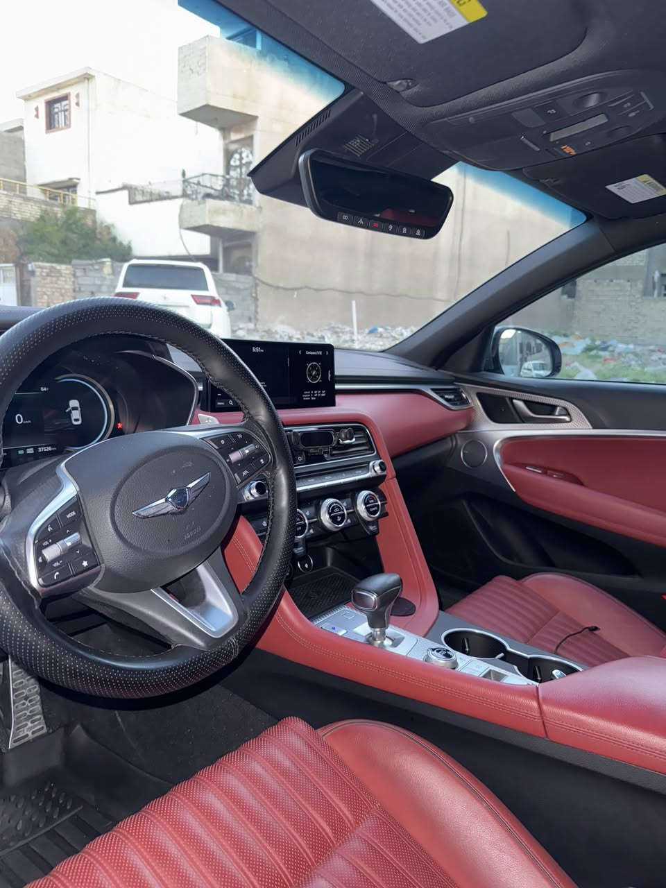 السلام عليكم انضف جنسزز 2023للبيع المواصفات السياره برستيج يعني تجي فول مواصفات بيه كتاب تضليل لمده سنه ويه السياره مكانه بغداد *********** 
ماشيه 22ميل 
1- بانوراما 3 طقات
2- كشنات كهرباء السائق والراكب
3- رادار أمامي جانبي خلفي ٢٦٠ درجه
4- شفتات بالستيرن
5- بريك تلقائي + تحذيرات صوتيه
6- تدفئة مرايا جانبية
7- كشنات أمامية تدفئة تبريد
8- بصمه و 4 ابواب بصمه
9- دبل جام بلادي
10- حساسات خلفية + أمامية
12- مري جانبية قلاب عند الرجوع للخلف + نقاط عمياء
13- هاند بريك بصمه + اوتو هولد
14- خاصية الصعود المريح للكشن + خزن ميموري للكشن
15- نظام صوت ليكسيكون 17 سماعة
16- علامة جينيسيس ضوئية عند الاقتراب
17- أنظمة قيادة نورمل وايكو وسبورت و سبورت بلس
18- ستيرن كهرباء
19- كير 8 نمر
20-السعر 245 
ملاحظة السياره احلى من الصور
صور الحادث مرفقه بالمنشور
